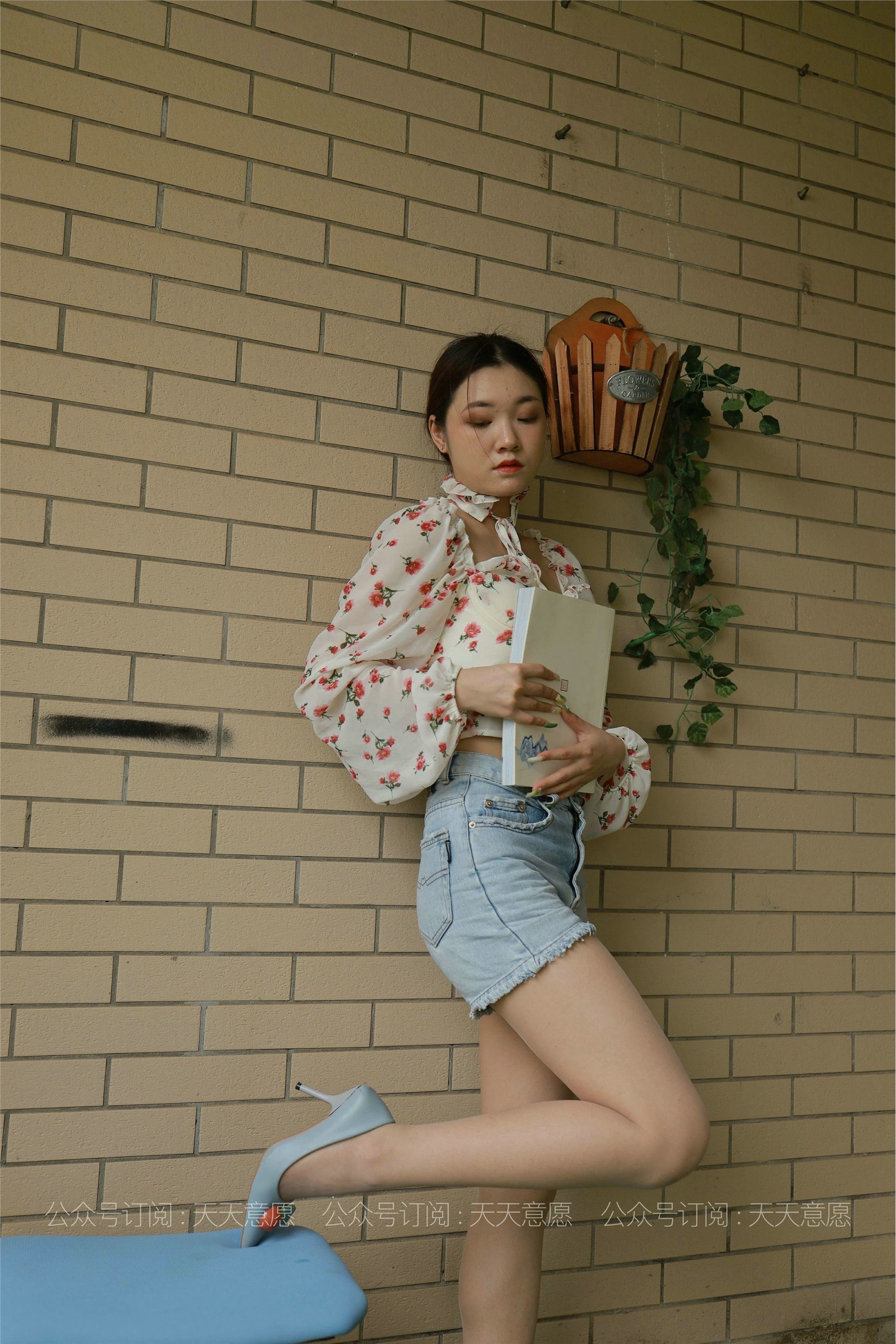 IESS异思趣向  2021.07.03 丝享家850：可可《法式碎花裙》